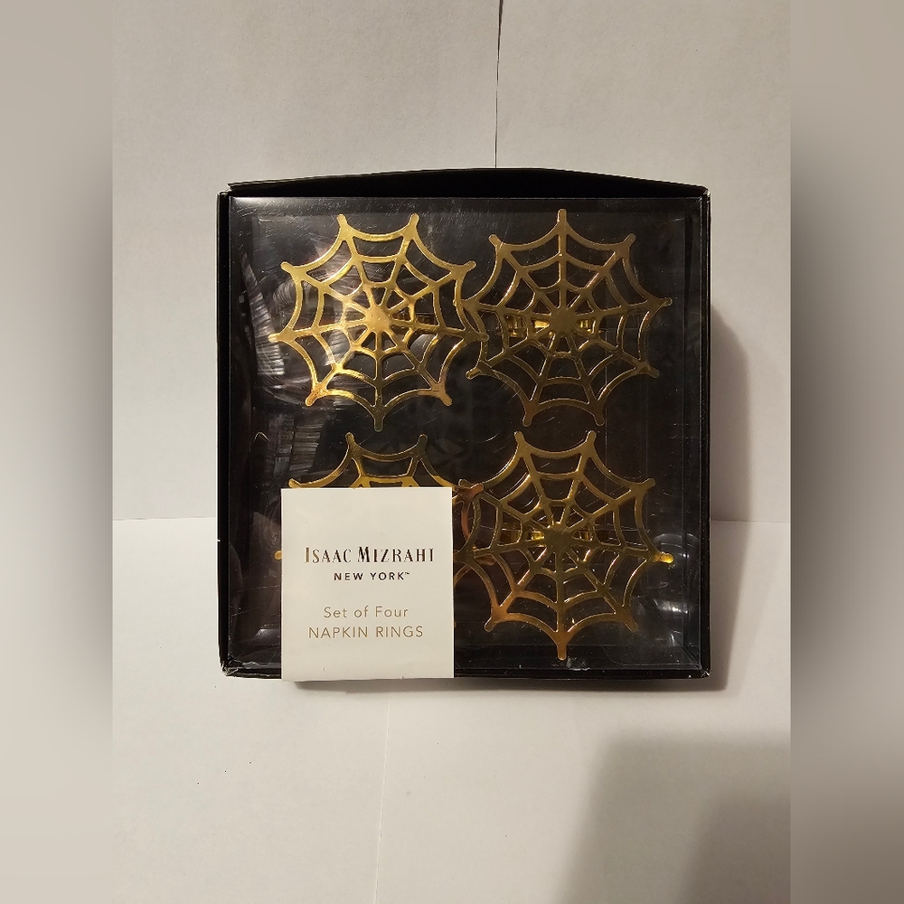 Isaac Mizrahi set of 4 Halloween cobweb napkin rings nwt